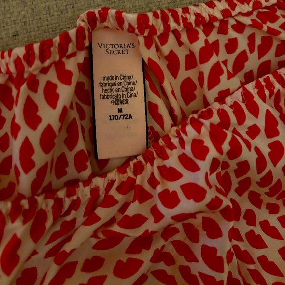 Adorable VS Satiny Two Piece Set - Medium - Picture 4 of 4